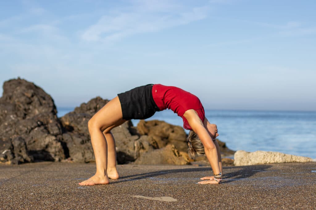 Position de Yoga nécessitant une grande souplesse